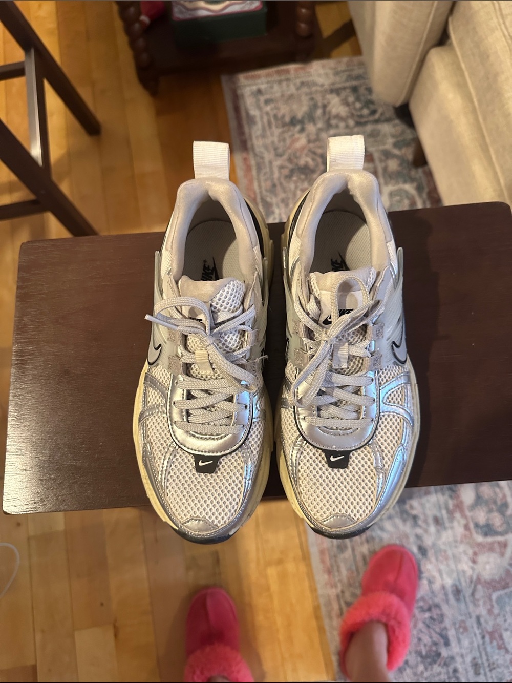Nike V2K Runner - Picture 3 of 8